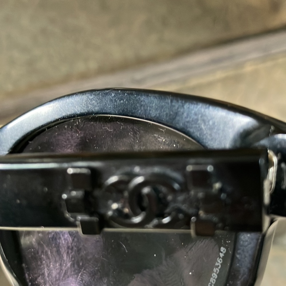 Black Chanel glasses - Picture 4 of 4